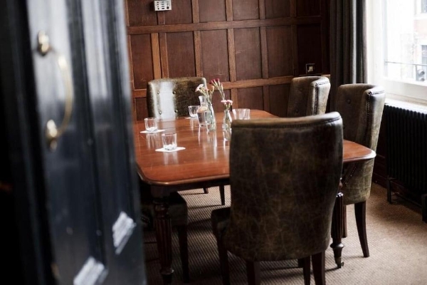 Hotel Hand & Flower (Londra)